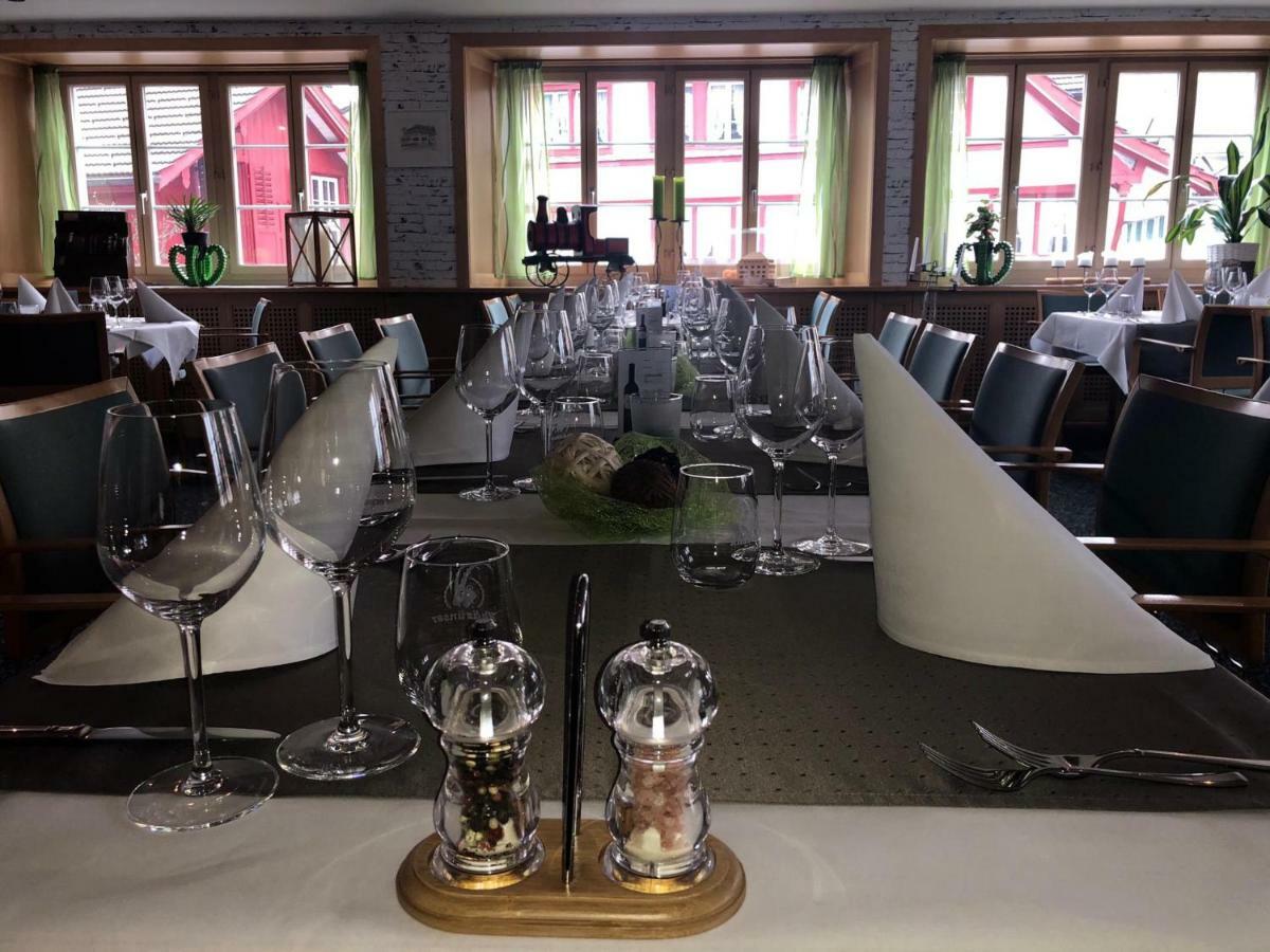 Gasthaus Zur Tanne Hotel Bauma Buitenkant foto
